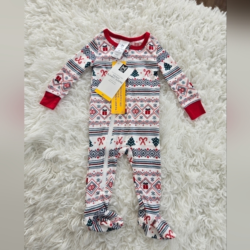 Member's Mark Christmas Family Sleep Infant Sleeper. Fairisle. Size 6M. New.